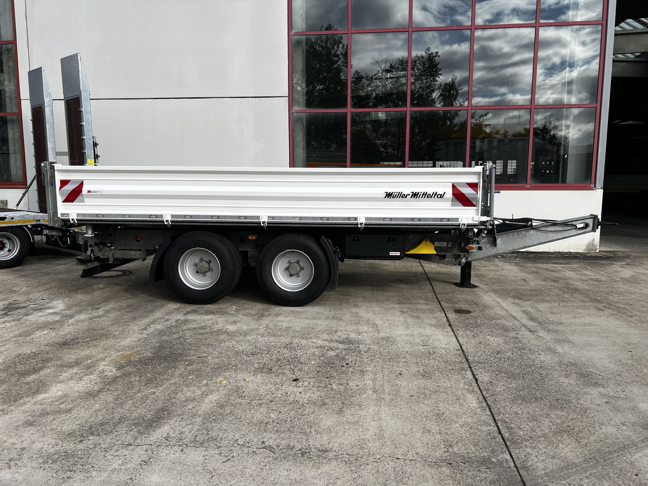 Müller Mitteltal TA-2 14,4 t Tandemkipper- Tieflader Breitbereifung NEUWERTIG - Rimorchio ribaltabile: foto 2 Müller Mitteltal TA-2 14,4 t Tandemkipper- Tieflader Breitbereifung NEUWERTIG - Rimorchio ribaltabile: foto 2