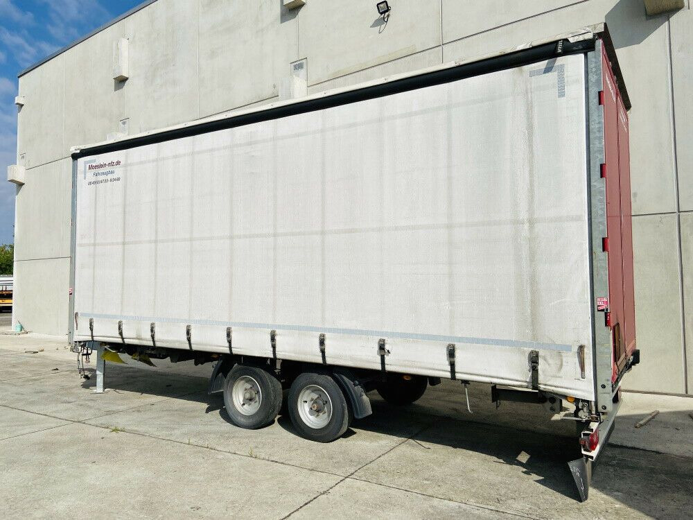 Tandem- Schiebeplanenanhänger zum Durchladen - Rimorchio centinato: foto 4 Tandem- Schiebeplanenanhänger zum Durchladen - Rimorchio centinato: foto 4