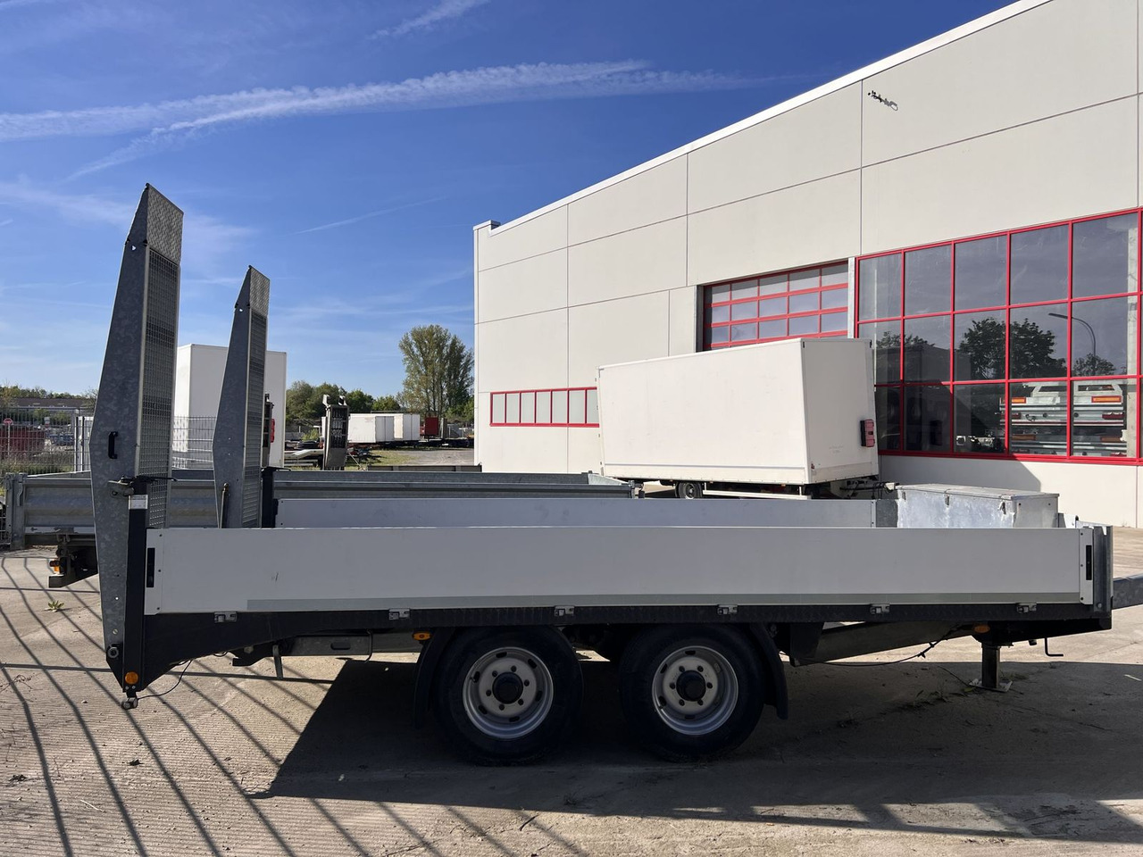 Tandemtieflader, wenig Benutzt - Rimorchio pianale ribassato: foto 3 Tandemtieflader, wenig Benutzt - Rimorchio pianale ribassato: foto 3