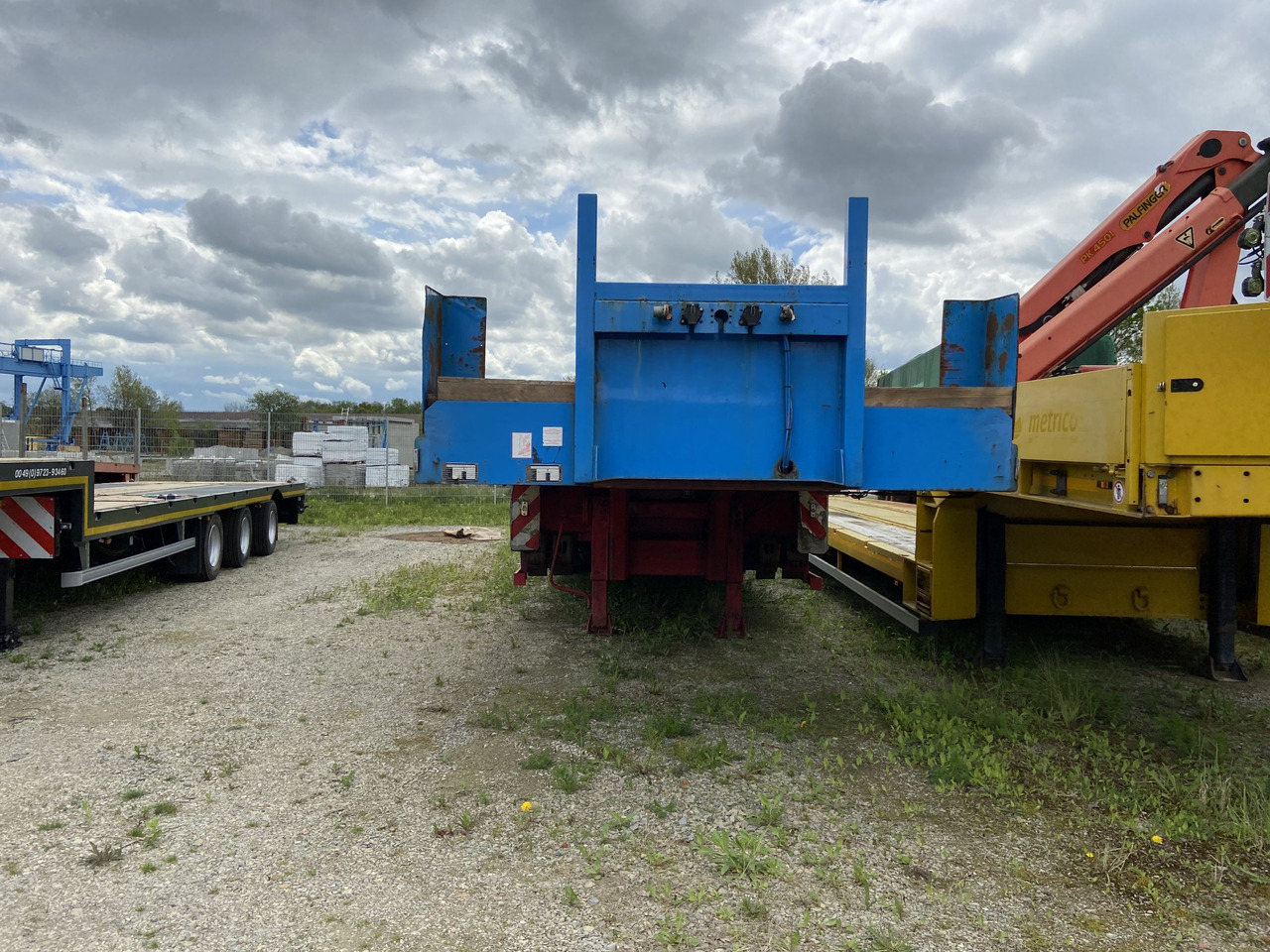 Stp 3 Achs Satteltieflader Platofür Fertigteile oder Baumaschinen - Semirimorchio pianale ribassato: foto 2 Stp 3 Achs Satteltieflader Platofür Fertigteile oder Baumaschinen - Semirimorchio pianale ribassato: foto 2