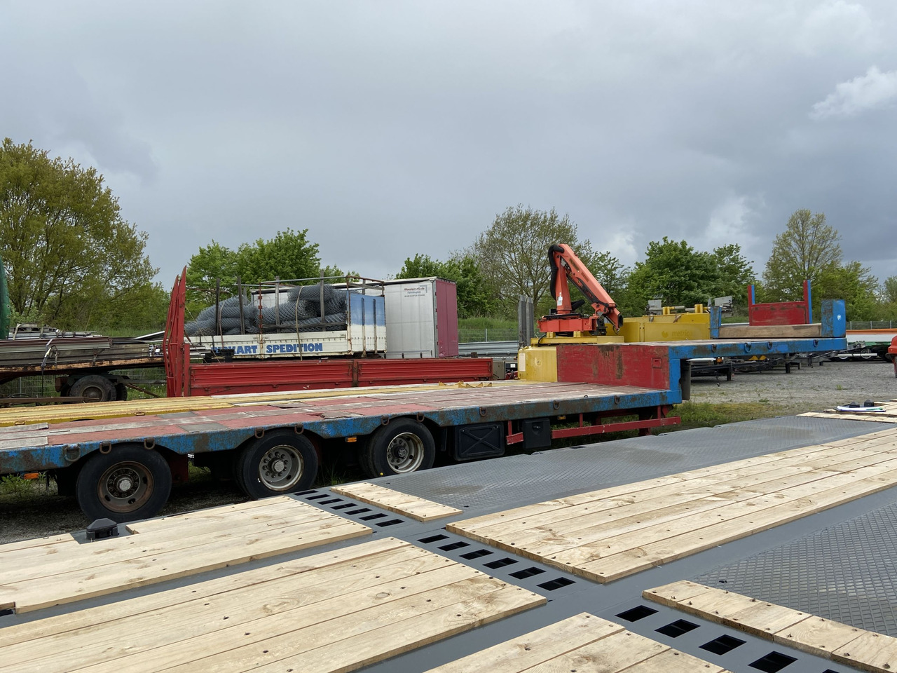 Stp 3 Achs Satteltieflader Platofür Fertigteile oder Baumaschinen - Semirimorchio pianale ribassato: foto 4 Stp 3 Achs Satteltieflader Platofür Fertigteile oder Baumaschinen - Semirimorchio pianale ribassato: foto 4