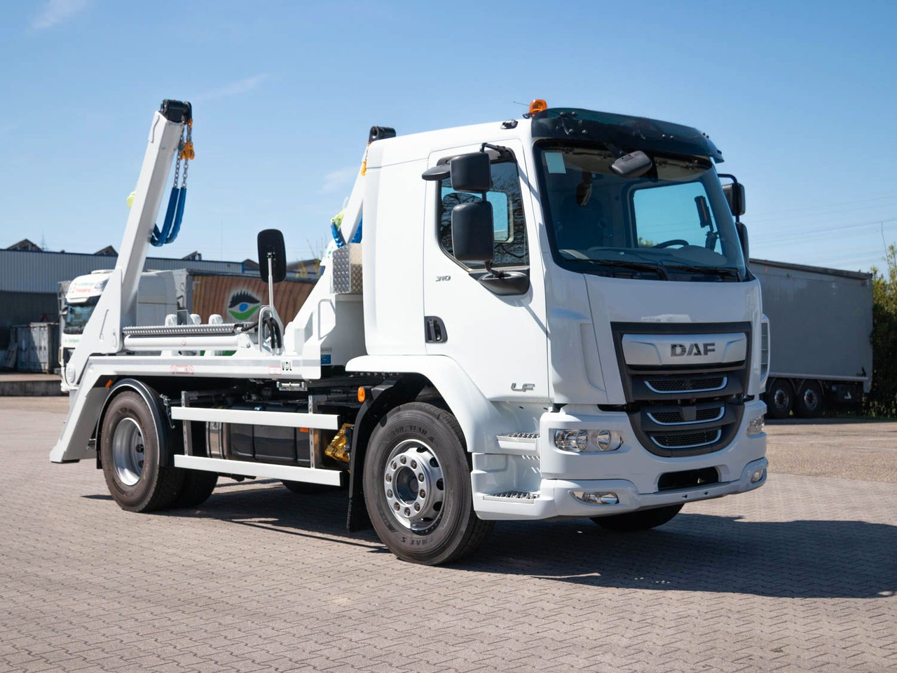 DAF FA LF 310 19t Absetzkipper VDL - Autocarro ribaltabile: foto 3 DAF FA LF 310 19t Absetzkipper VDL - Autocarro ribaltabile: foto 3