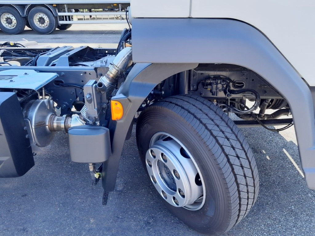 DAF FA XB 260 12t reparierter Wasserschaden - Autocarro telaio: foto 5 DAF FA XB 260 12t reparierter Wasserschaden - Autocarro telaio: foto 5