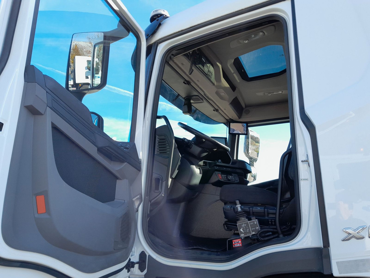 Leasing di  DAF FA XDC 450 DAF FA XDC 450: foto 14