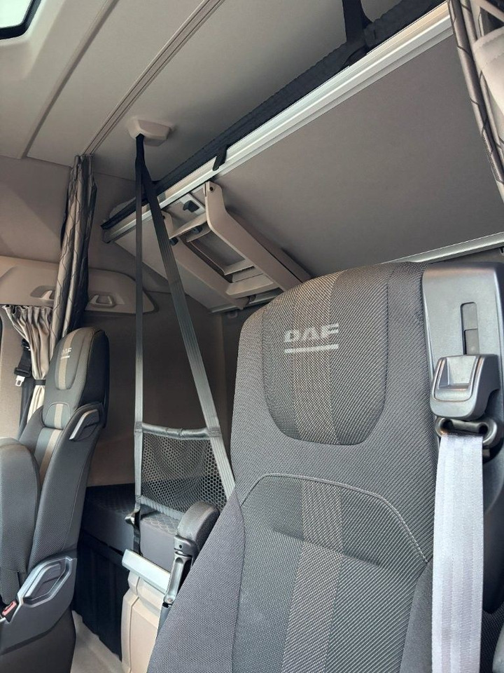 Autocarro trasporto di bevande DAF FAN XG 480 Swing-Board-Aufbau Mitnahmestapler: foto 12 Autocarro trasporto di bevande DAF FAN XG 480 Swing-Board-Aufbau Mitnahmestapler: foto 12