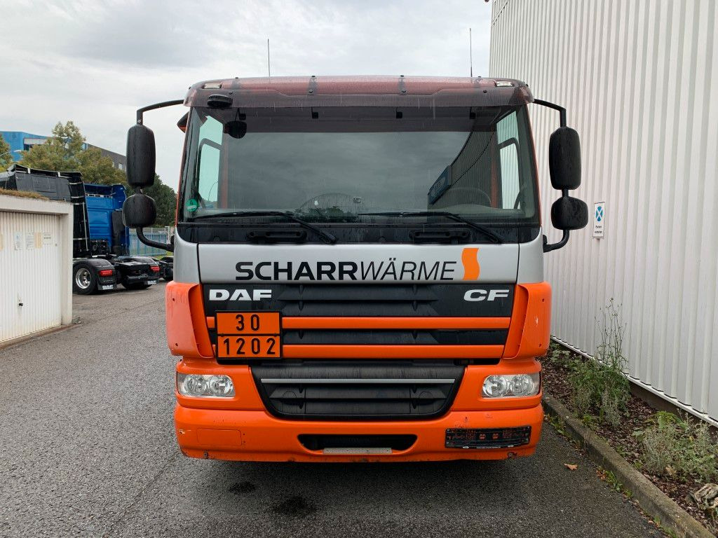 DAF FANCF75 - Camion cisterna: foto 4 DAF FANCF75 - Camion cisterna: foto 4