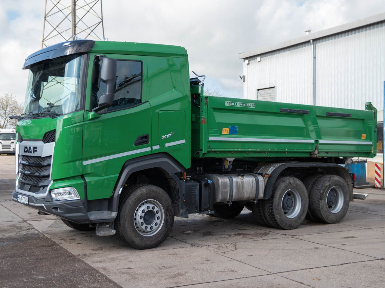 DAF FAT XFC 530 SL Meiller TRIGENIUS D 316 DAF FAT XFC 530 SL Meiller TRIGENIUS D 316 - Autocarro ribaltabile: foto 1 DAF FAT XFC 530 SL Meiller TRIGENIUS D 316 DAF FAT XFC 530 SL Meiller TRIGENIUS D 316 - Autocarro ribaltabile: foto 1