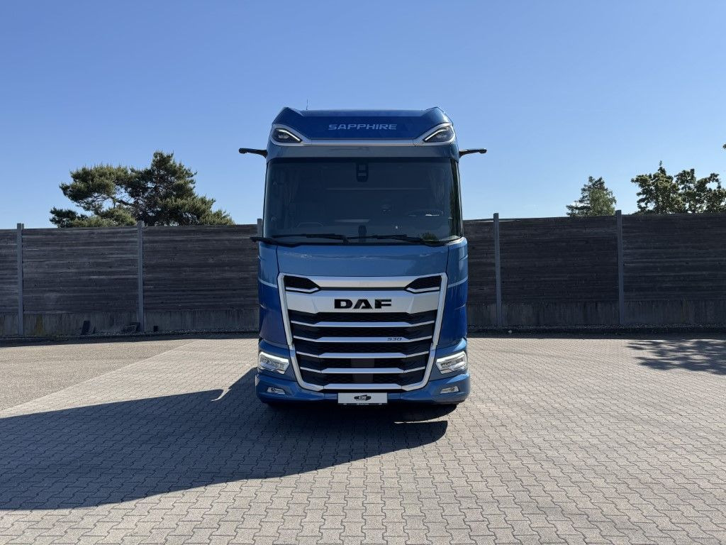 DAF FT XG 530 BLAU METALLIC Limited Edition - Trattore stradale: foto 5 DAF FT XG 530 BLAU METALLIC Limited Edition - Trattore stradale: foto 5