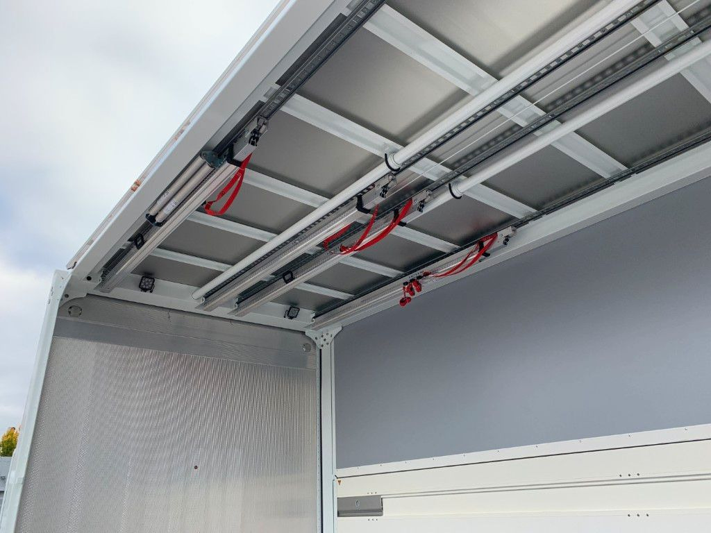 Zentralachsanhänger Swing-Board I tiefgekuppelt - Rimorchio trasporto di bevande: foto 5 Zentralachsanhänger Swing-Board I tiefgekuppelt - Rimorchio trasporto di bevande: foto 5