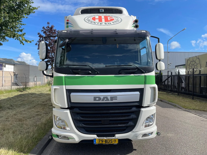 Leasing di DAF CF 330 6X2 2017 schmitz + thermo-king T1200 DAF CF 330 6X2 2017 schmitz + thermo-king T1200: foto 6 Leasing di DAF CF 330 6X2 2017 schmitz + thermo-king T1200 DAF CF 330 6X2 2017 schmitz + thermo-king T1200: foto 6