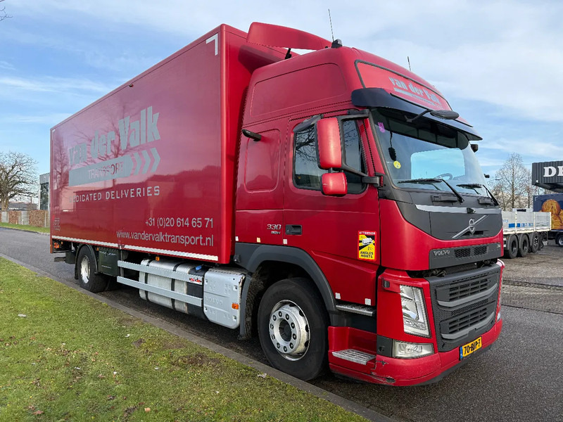 Volvo FM 330 2017 - Autocarro furgonato: foto 2 Volvo FM 330 2017 - Autocarro furgonato: foto 2