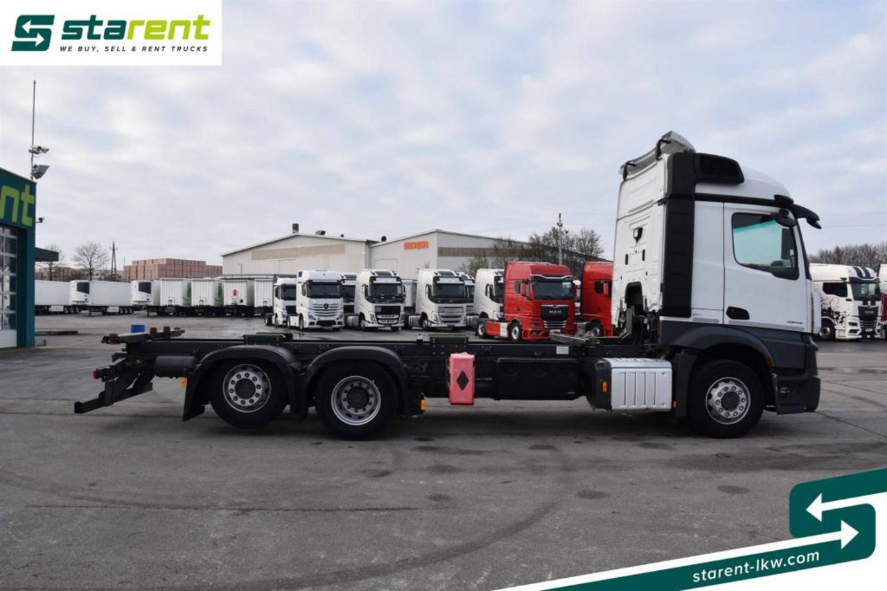 Mercedes Benz Actros 2645L Retarder Mirror Cam NAVI Liftachse - Autocarro portacontainer/ Caisse interchangeable: foto 4 Mercedes Benz Actros 2645L Retarder Mirror Cam NAVI Liftachse - Autocarro portacontainer/ Caisse interchangeable: foto 4