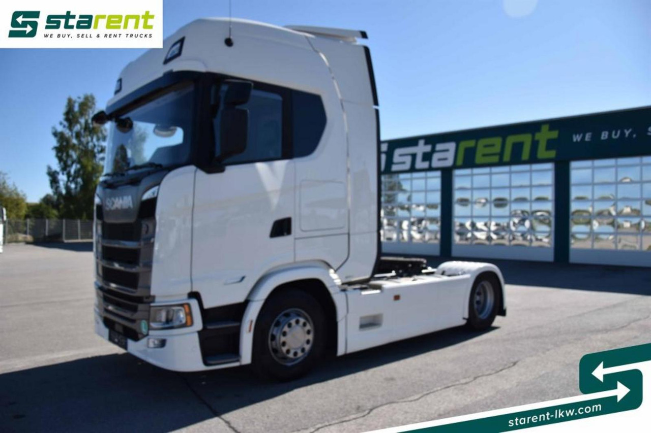 Scania S560 Retarder Navi LED-Lichter Ledersitze ACC - Trattore stradale: foto 1 Scania S560 Retarder Navi LED-Lichter Ledersitze ACC - Trattore stradale: foto 1