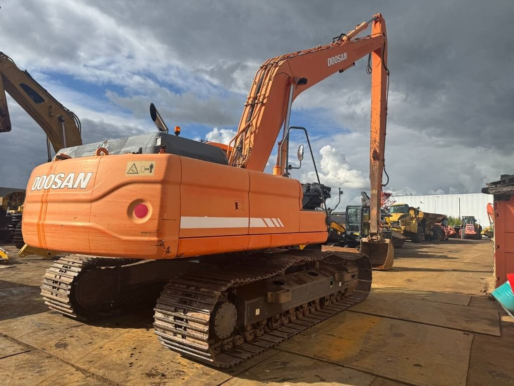Doosan DX 300 LC ( 4.690 original hours 18M long reach ) - Escavatore: foto 5 Doosan DX 300 LC ( 4.690 original hours 18M long reach ) - Escavatore: foto 5