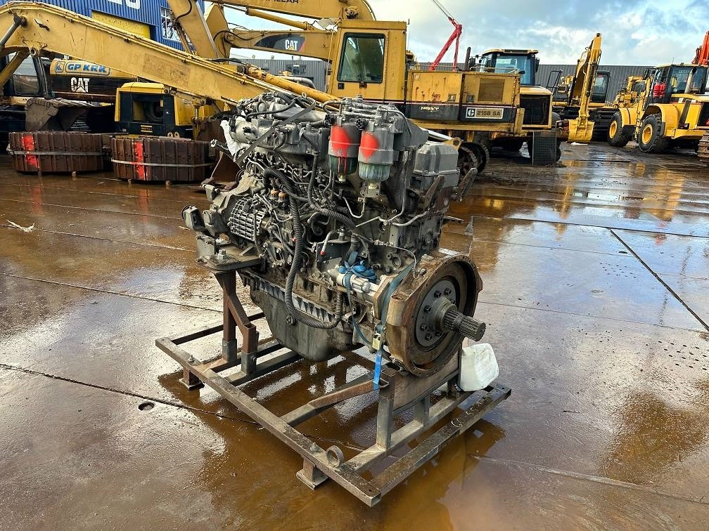 Isuzu 6WG1X 250hours only zx870 - Motore per Macchina da cantiere: foto 2 Isuzu 6WG1X 250hours only zx870 - Motore per Macchina da cantiere: foto 2