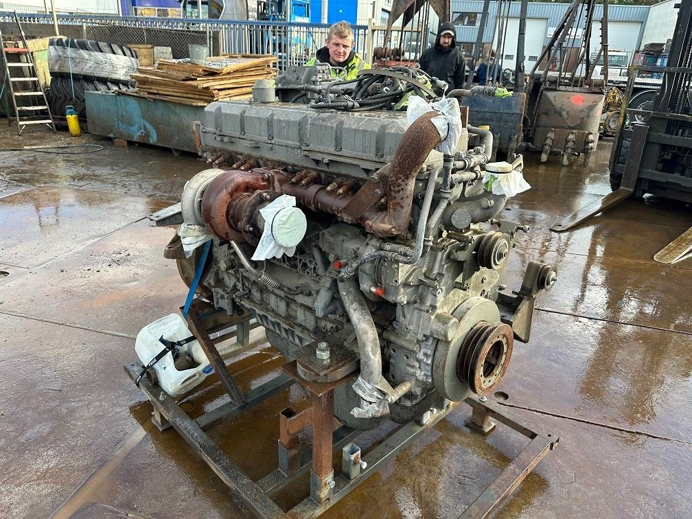 Isuzu 6WG1X 250hours only zx870 - Motore per Macchina da cantiere: foto 3 Isuzu 6WG1X 250hours only zx870 - Motore per Macchina da cantiere: foto 3