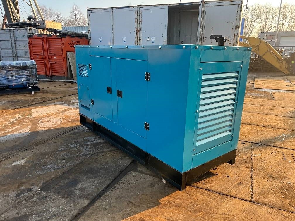 Ricardo 200kva (160KW) silent generator 3 phase 50hz 400v - Gruppo elettrogeno: foto 5 Ricardo 200kva (160KW) silent generator 3 phase 50hz 400v - Gruppo elettrogeno: foto 5