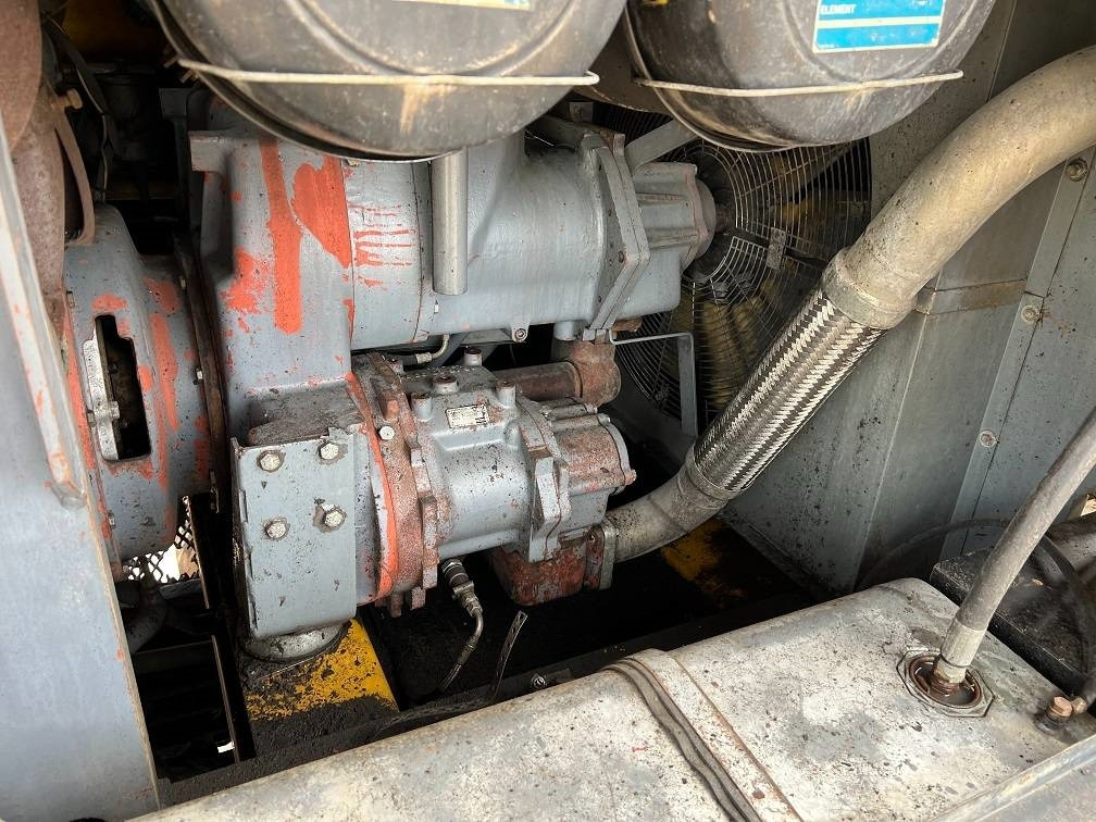 Perforatrice Sisu 12E480 6X6 WATER WELL DRILL ATLAS COPCO XRV410 (50: foto 16