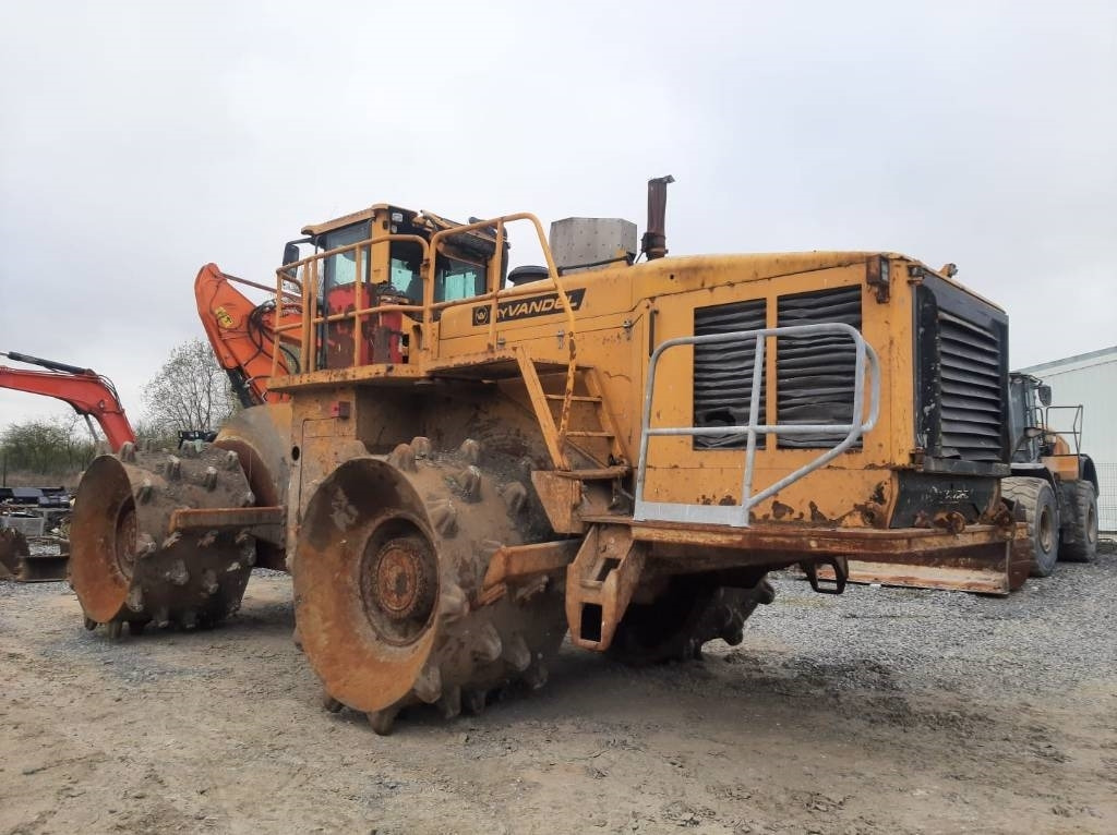 Rullo compattatore/ Rullo compressore Vandel 550-4 ( VOLVO L350H ): foto 12