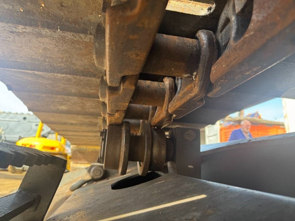 Escavatore cingolato Volvo EC 160 E L ( 3.451 ORIGINAL HOURS ): foto 12