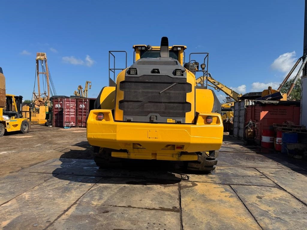 Volvo L 220 H ( WITH NEW TYRES ) - Pala gommata: foto 4 Volvo L 220 H ( WITH NEW TYRES ) - Pala gommata: foto 4