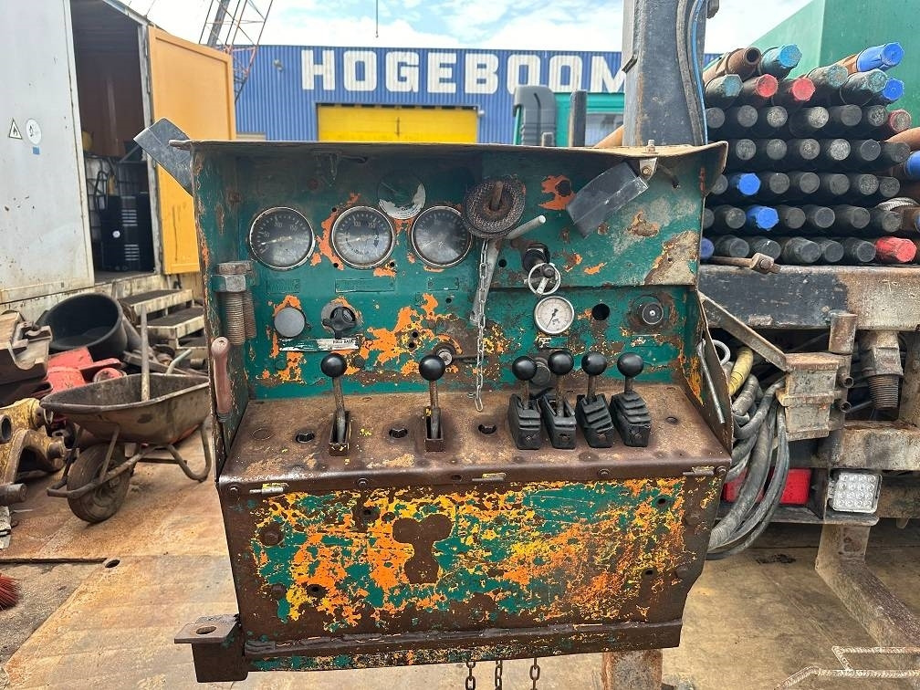 Perforatrice Volvo terberg fm1350 waterdrill 500m mudpump: foto 7