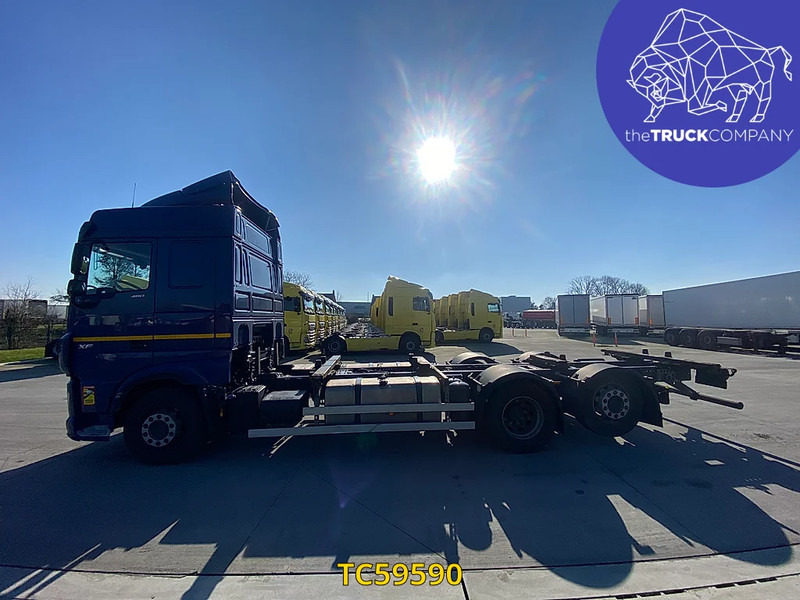 DAF XF Euro6 480 - Autocarro portacontainer/ Caisse interchangeable: foto 2 DAF XF Euro6 480 - Autocarro portacontainer/ Caisse interchangeable: foto 2