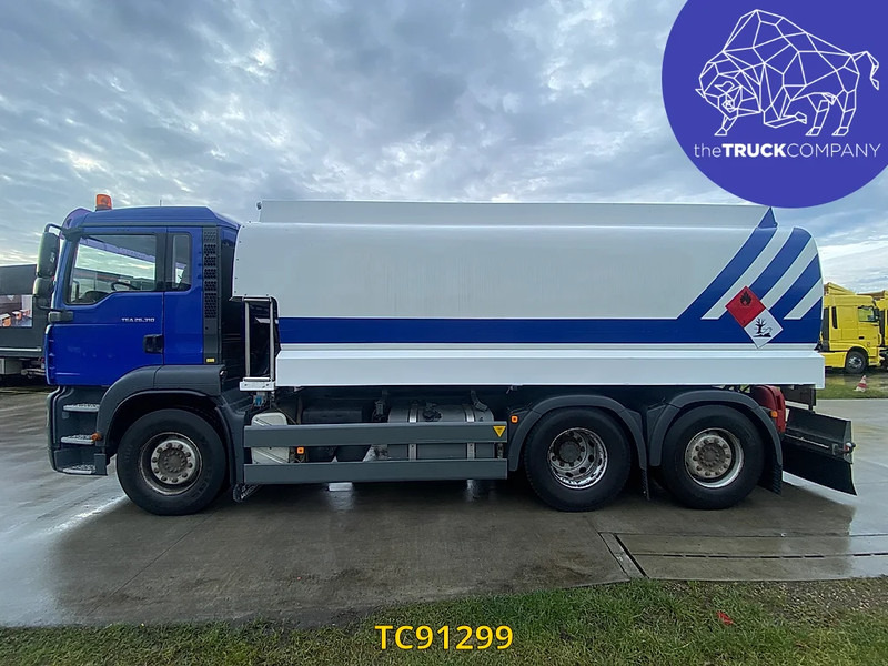 MAN TGA 310 - Camion cisterna: foto 2 MAN TGA 310 - Camion cisterna: foto 2