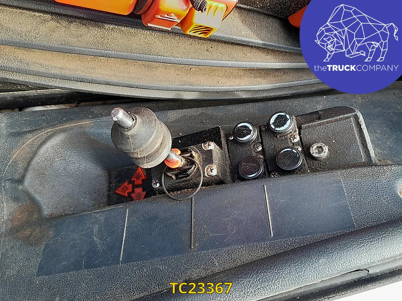 Mercedes-Benz Atego 1217 - Autocarro portacontainer/ Caisse interchangeable: foto 3 Mercedes-Benz Atego 1217 - Autocarro portacontainer/ Caisse interchangeable: foto 3