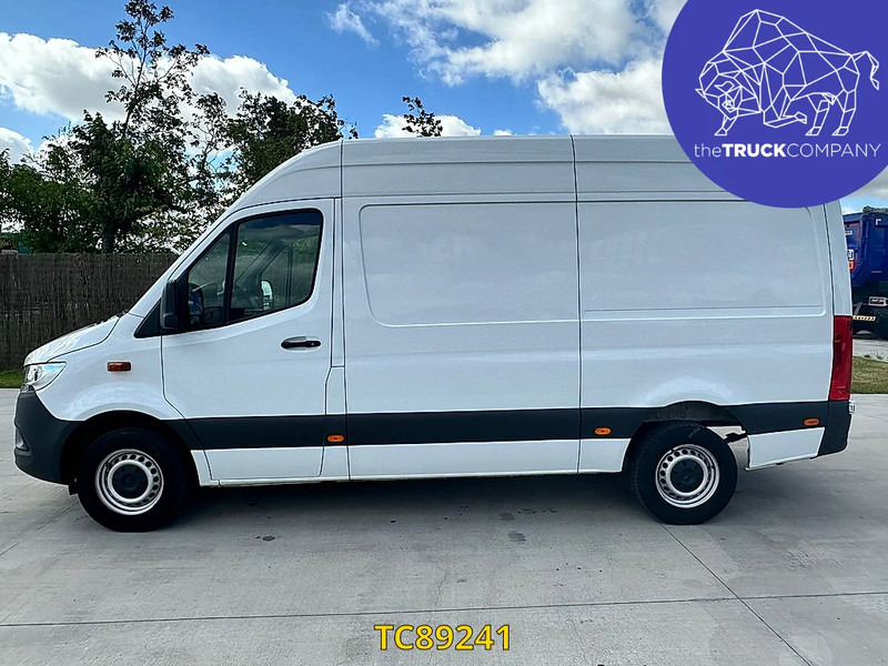 Mercedes-Benz Sprinter 317 CDI L2H2 - Furgone chiuso: foto 4 Mercedes-Benz Sprinter 317 CDI L2H2 - Furgone chiuso: foto 4