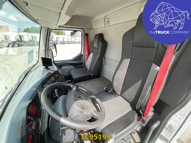 Renault D 210 - Autocarro furgonato: foto 5 Renault D 210 - Autocarro furgonato: foto 5