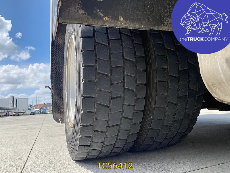 Renault D 240 - Autocarro frigorifero: foto 5 Renault D 240 - Autocarro frigorifero: foto 5