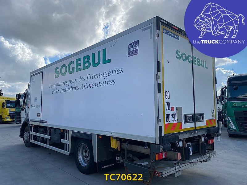 Renault D 320 - Autocarro furgonato: foto 2 Renault D 320 - Autocarro furgonato: foto 2