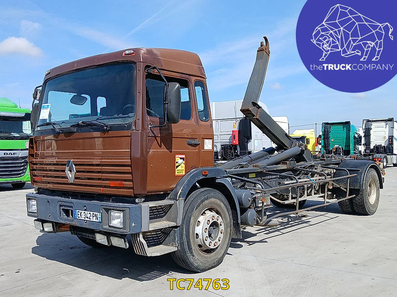 Renault G290 AMPIROLL - Autocarro portacontainer/ Caisse interchangeable: foto 1 Renault G290 AMPIROLL - Autocarro portacontainer/ Caisse interchangeable: foto 1