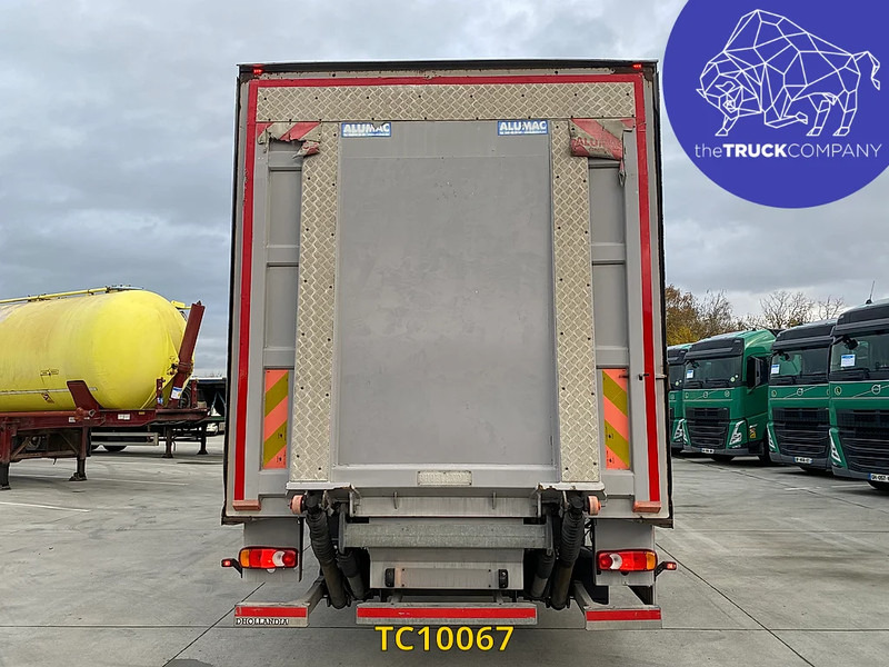 Renault Midlum 240 - Autocarro furgonato: foto 3 Renault Midlum 240 - Autocarro furgonato: foto 3