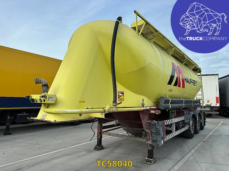 SPITZER - Semirimorchio cisterna: foto 1 SPITZER - Semirimorchio cisterna: foto 1