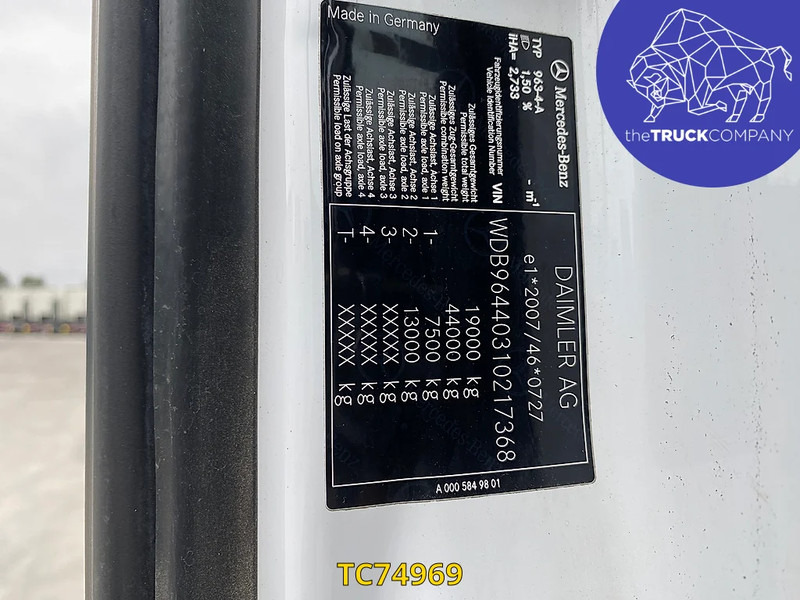 Trattore stradale Mercedes-Benz Arocs 1943: foto 10 Trattore stradale Mercedes-Benz Arocs 1943: foto 10