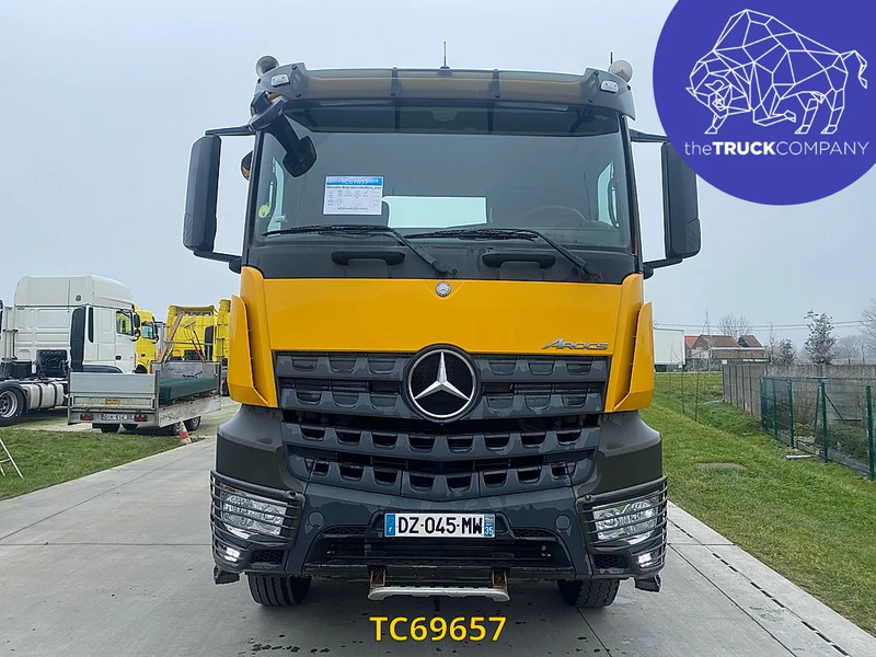 Trattore stradale Mercedes-Benz Arocs 2048: foto 9