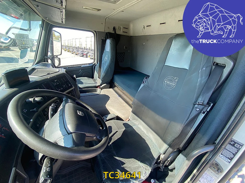 Volvo FM 330 - Autocarro frigorifero: foto 5 Volvo FM 330 - Autocarro frigorifero: foto 5
