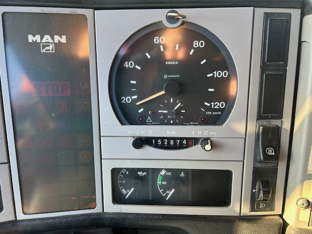 Autocarro ribaltabile MAN 19 293 4x4 Kran Atlas 85.1 A2: foto 9