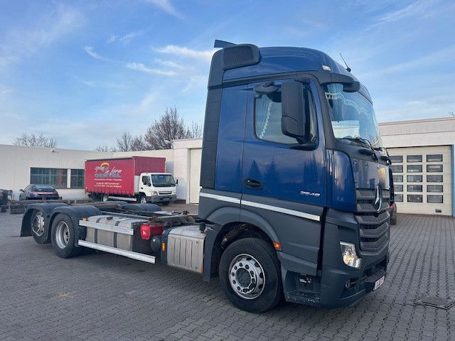 Mercedes-Benz 2548 Mercedes-Benz 2548 - Autocarro portacontainer/ Caisse interchangeable: foto 1 Mercedes-Benz 2548 Mercedes-Benz 2548 - Autocarro portacontainer/ Caisse interchangeable: foto 1