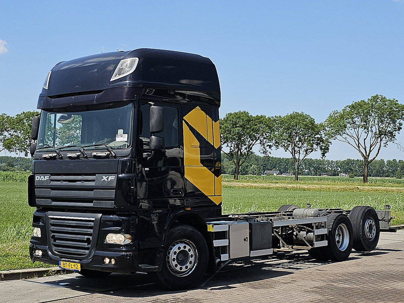 DAF XF 105.460 SSC 6X2 FAS MANUAL - Autocarro telaio: foto 2 DAF XF 105.460 SSC 6X2 FAS MANUAL - Autocarro telaio: foto 2