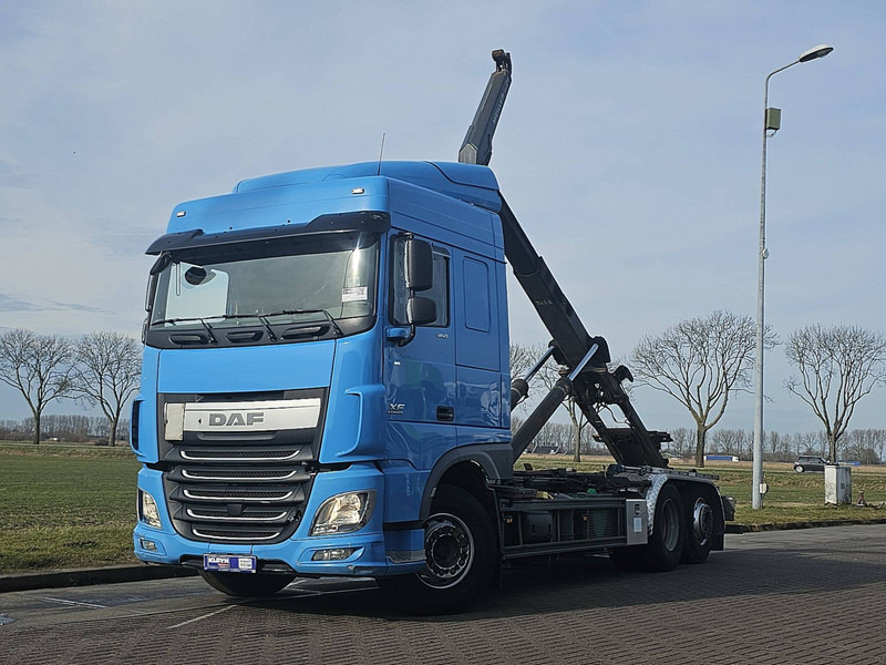 DAF XF 460 6X2 INTARDER - Autocarro scarrabile: foto 1 DAF XF 460 6X2 INTARDER - Autocarro scarrabile: foto 1