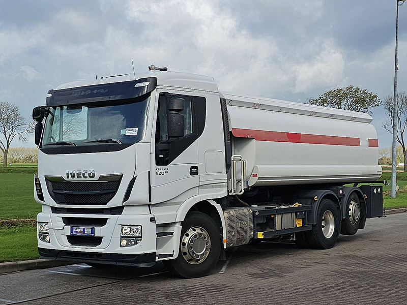 Iveco AD260S42 ESTERER 21850 ltr - Camion cisterna: foto 2 Iveco AD260S42 ESTERER 21850 ltr - Camion cisterna: foto 2