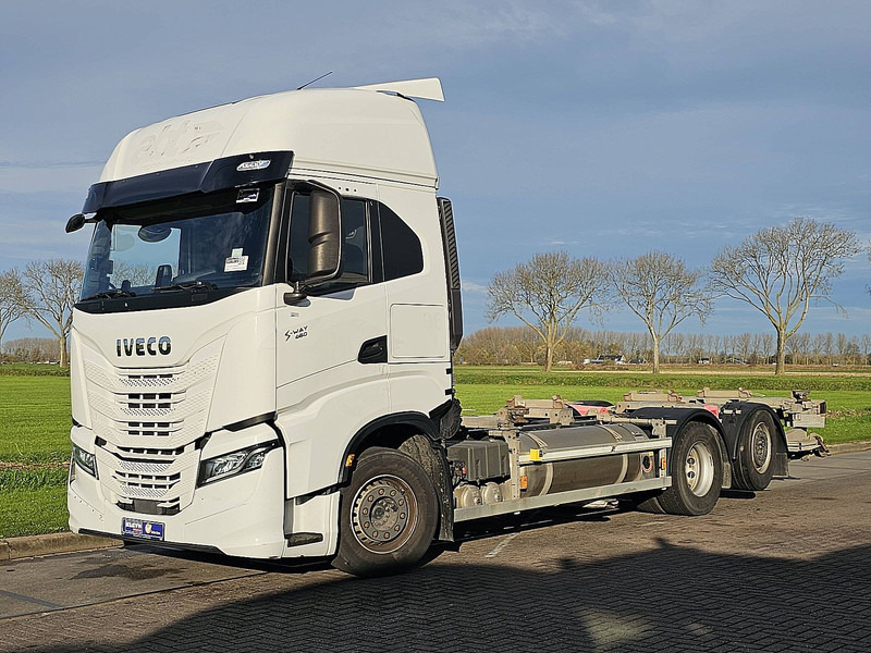 Iveco S-WAY AS260S46 6x2*4 LNG GAS - Autocarro portacontainer/ Caisse interchangeable: foto 2 Iveco S-WAY AS260S46 6x2*4 LNG GAS - Autocarro portacontainer/ Caisse interchangeable: foto 2