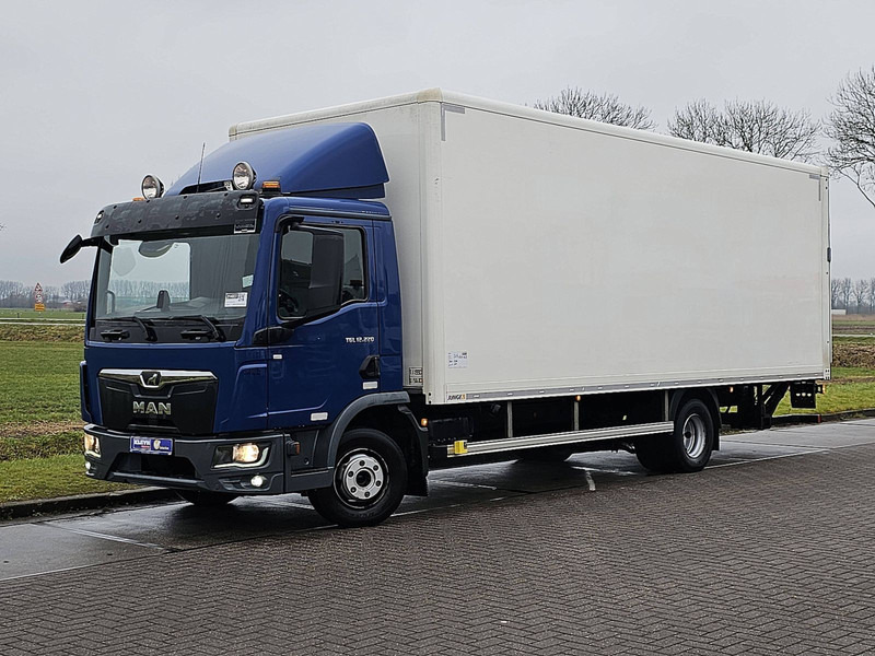 MAN 12.220 TGL BL AIRCO TAILLIFT - Autocarro furgonato: foto 2 MAN 12.220 TGL BL AIRCO TAILLIFT - Autocarro furgonato: foto 2