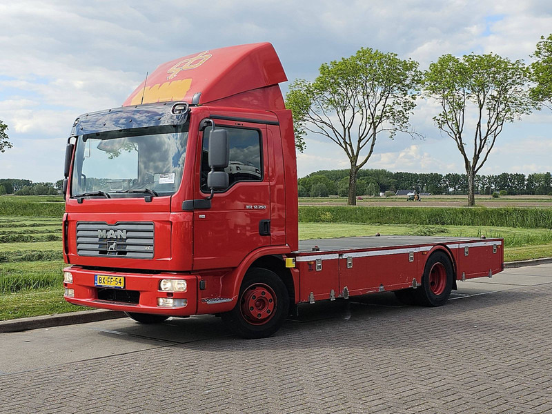 MAN 12.250 TGL - Autocarro con pianale/ Cassone fisso: foto 2 MAN 12.250 TGL - Autocarro con pianale/ Cassone fisso: foto 2