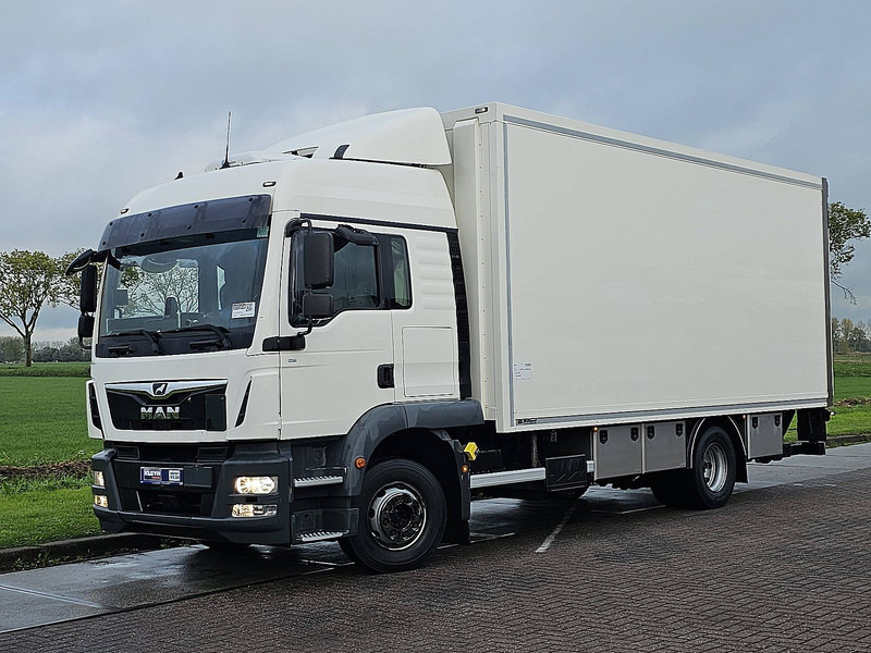 MAN 12.250 TGM LX HEATER 2T LIFT - Autocarro frigorifero: foto 2 MAN 12.250 TGM LX HEATER 2T LIFT - Autocarro frigorifero: foto 2