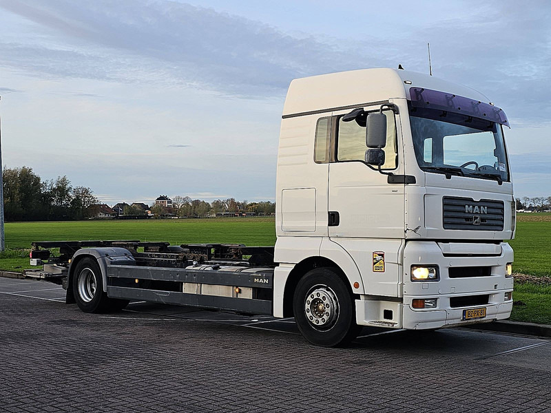 MAN 18.400 TGA XLX LIFT 508DKM NL-T - Autocarro portacontainer/ Caisse interchangeable: foto 5 MAN 18.400 TGA XLX LIFT 508DKM NL-T - Autocarro portacontainer/ Caisse interchangeable: foto 5