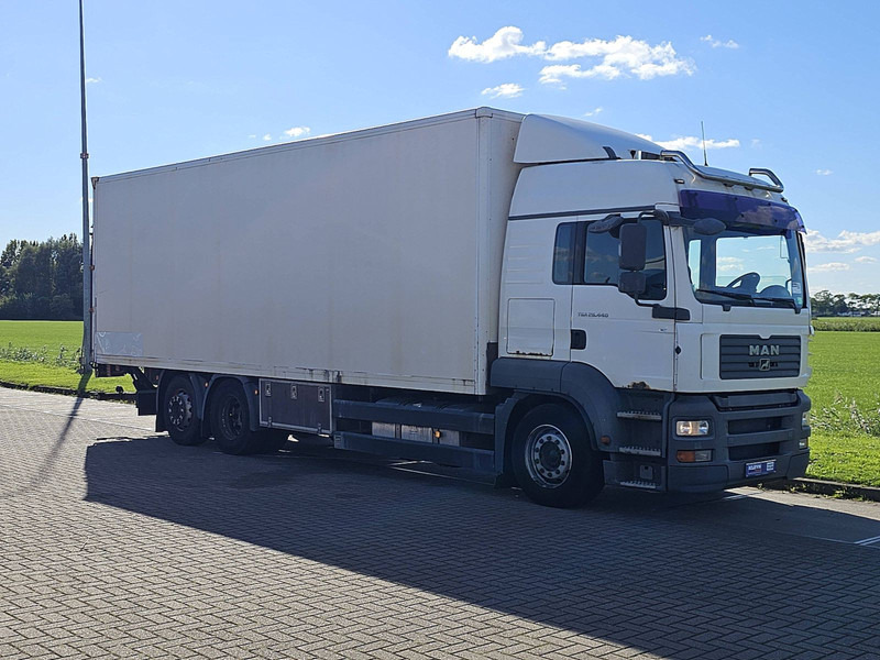 MAN 26.440 TGA LX 6X2 SIDE DOORS - Autocarro furgonato: foto 5 MAN 26.440 TGA LX 6X2 SIDE DOORS - Autocarro furgonato: foto 5